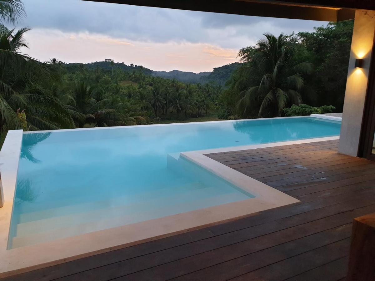 Mango Tree Siargao Villa Хенерал Луна Екстериор снимка